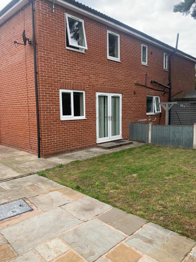 The Glebe Dn22 Apartment Retford Exterior photo